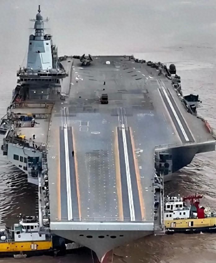 给力:三弹两升真够用？福建舰升降机硬刚美军，实力打脸唱衰者
