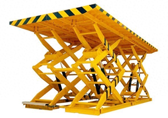 解决方案:室内货梯升降机